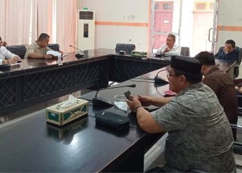 Rapat kerja Komisi II DPRD Kabupaten Pohuwato, Jumat (7/2/2025).