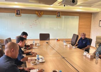 Bupati Saipul bersama Ketua Komisi III, saat bertemu Plt. Direktur Jenderal Perhubungan Udara, Lukman F. Laisa, pada Kamis (16/01/2025),
