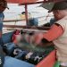Proses evakuasi jasad bocah yang terseret arus di Sungai Marisa, Jumat (7/3/2025).
